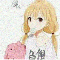 留言读者头像，玫紫底色方形标识